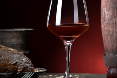 皇家尊者葡萄酒代理與加工 品質傳承與市場拓展的雙贏之路